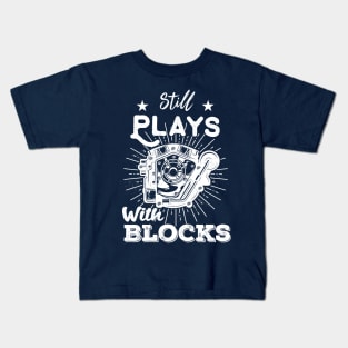 still plays with blocks vintage retro racing cars funny mechanic Kids T-Shirt